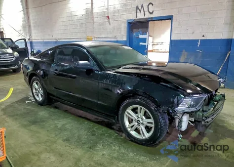 2014 Ford Mustang из США, поврежденный, VIN 1ZVBP8AM4E5263085